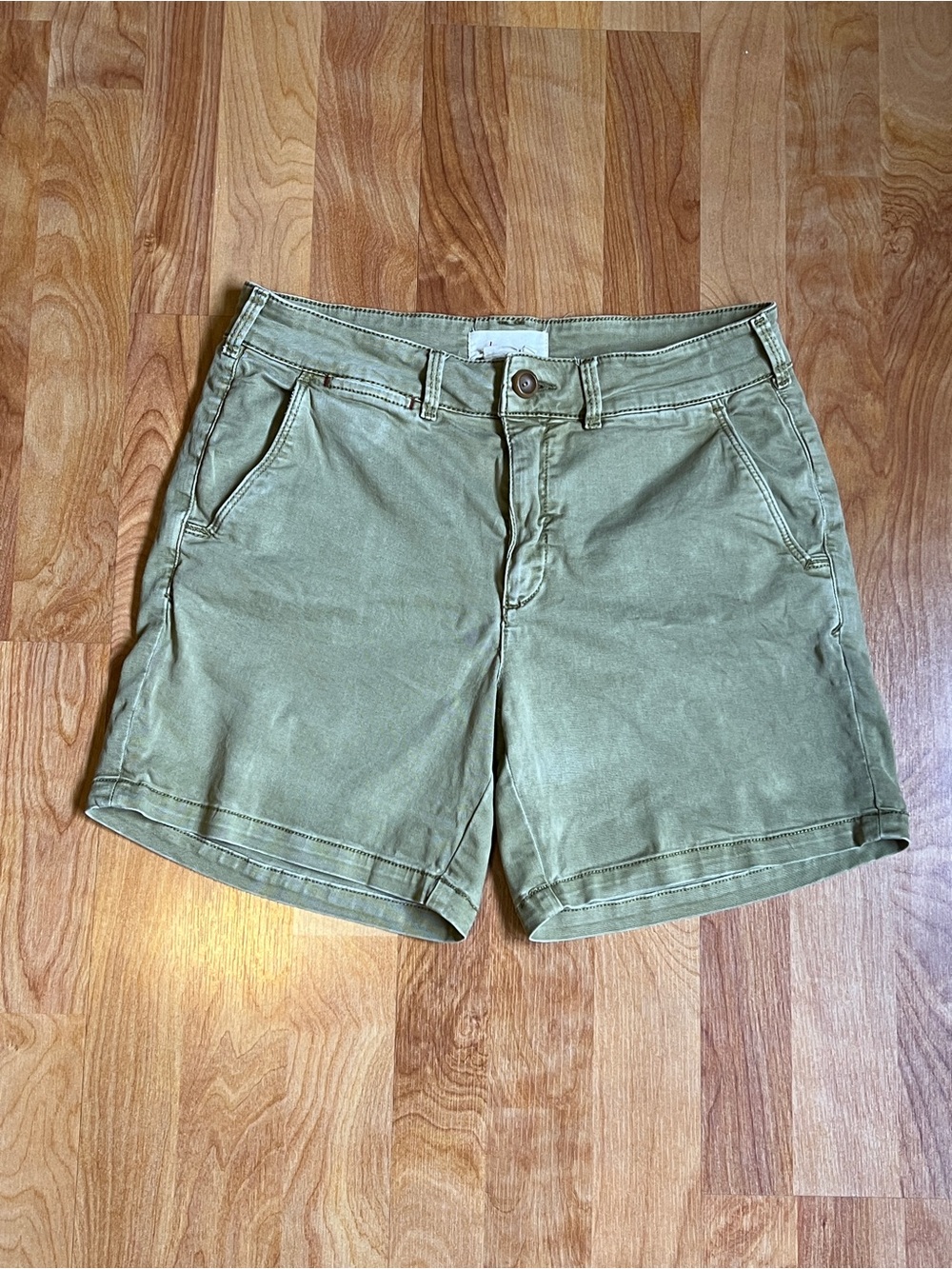 Anthropologie Olive Green Cotton Chino Bermuda Shorts W Functional Back Pockets